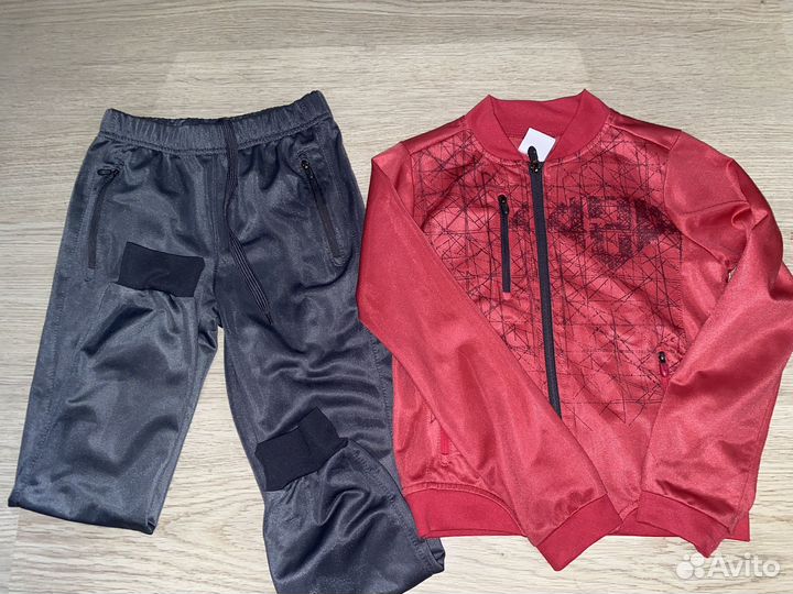 Спортивный костюм для девочки