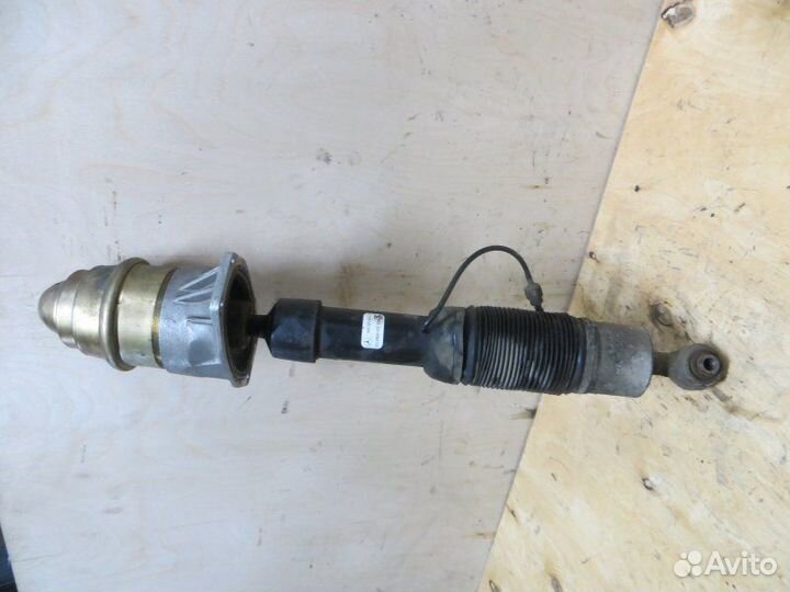 Амортизатор задний задний левый Mercedes-Benz