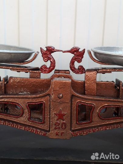 Старинные весы