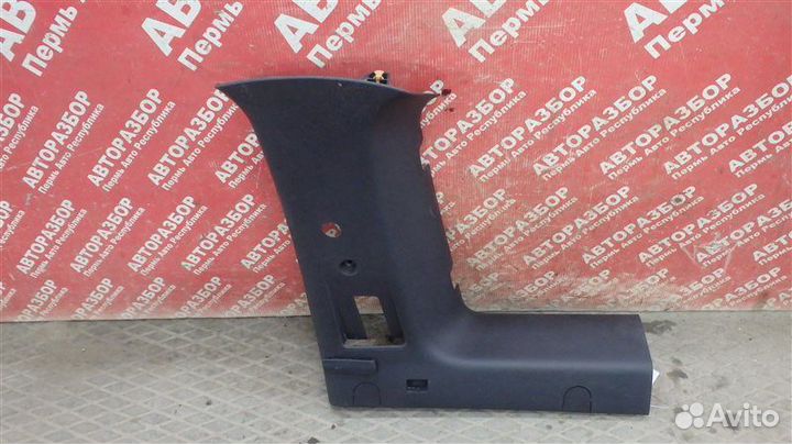 Обшивка багажника задняя правая LADA Largus Cross