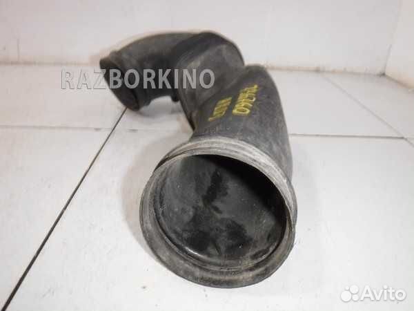 Патрубок воздушного фильтра Audi A8 D3 4E