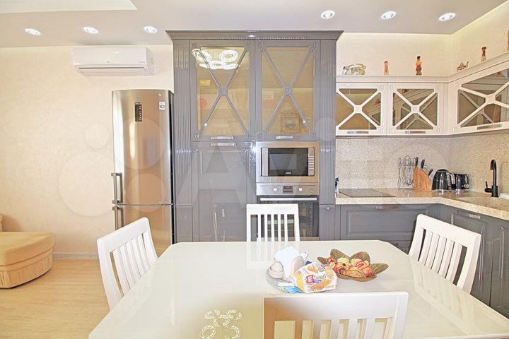 4-к. апартаменты, 130 м², 3/3 эт.