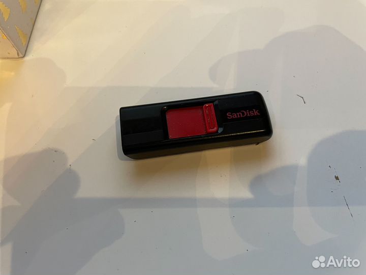 Флэшки 4 - 128 Гб в ассортименте