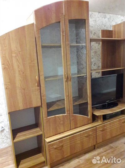 Стенка в гостиную