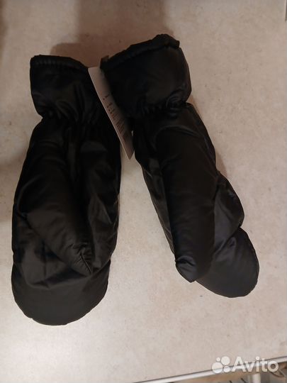 Варежки женские черные