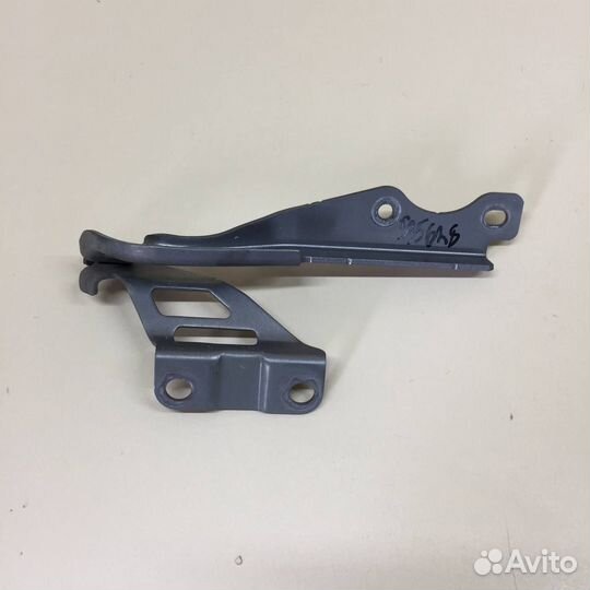 Петля капота левая Mazda Mazda 3 BM 2013-2016