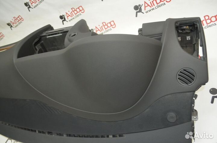 Торпедо панель приборов Audi Q7