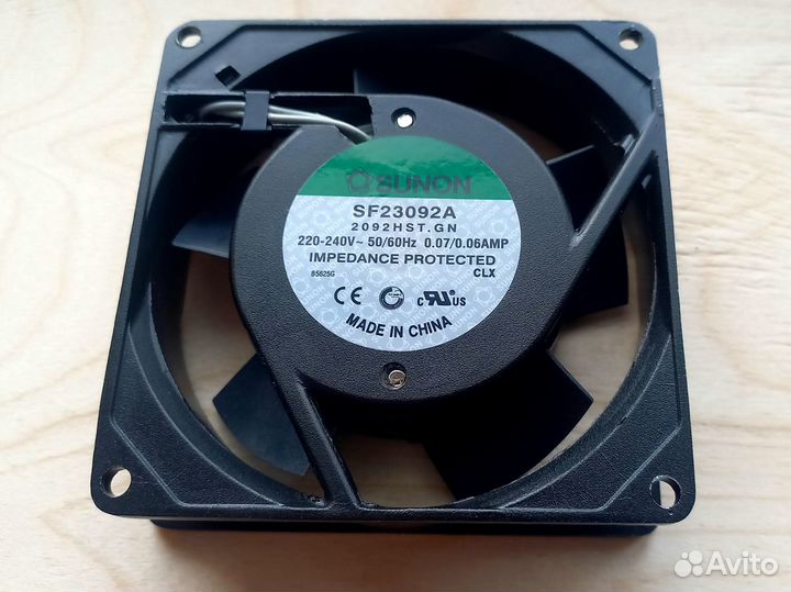 Вентиляторы Sunon SF23092A 92*92мм 220В