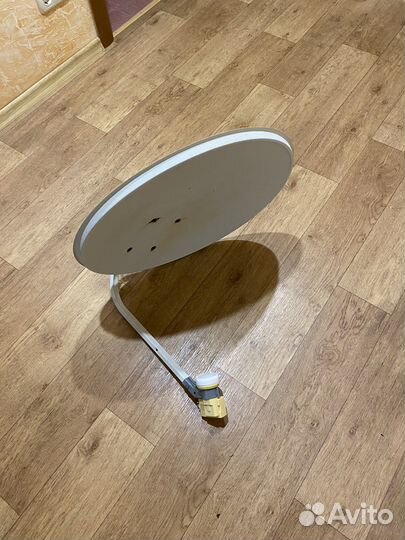 Спутниковая тарелка