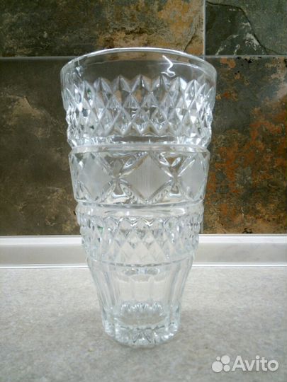 Хрустальная ваза