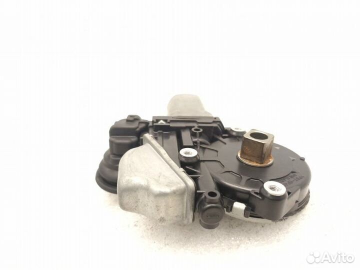 Моторчик стеклоподъемника передний левый Infiniti