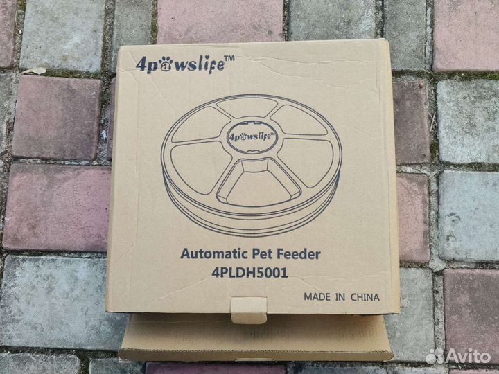 Автоматическая кормушка для домашних животных