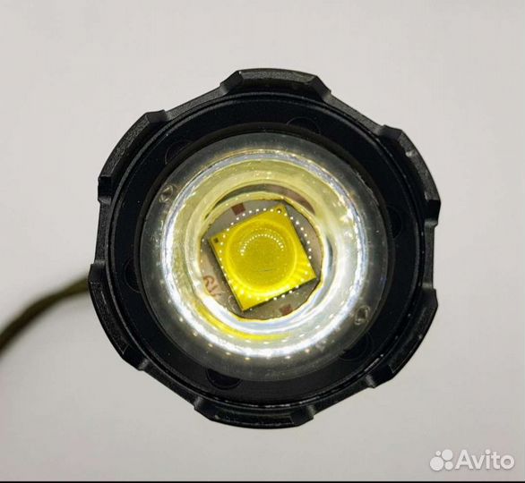 Фонарь сверхяркий тактический XHP70