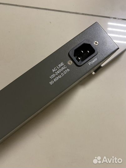 Коммутатор D-Link 16 port 10/100