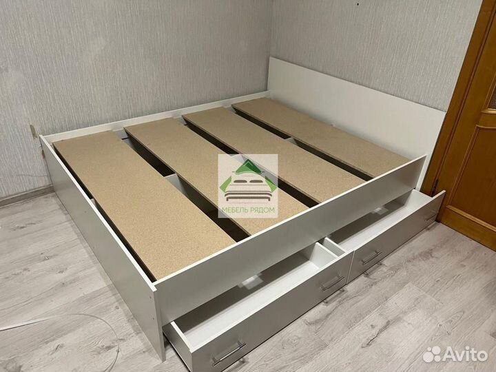Кровать двухспальная