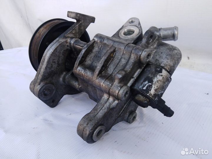 Насос гур N63 BMW F10