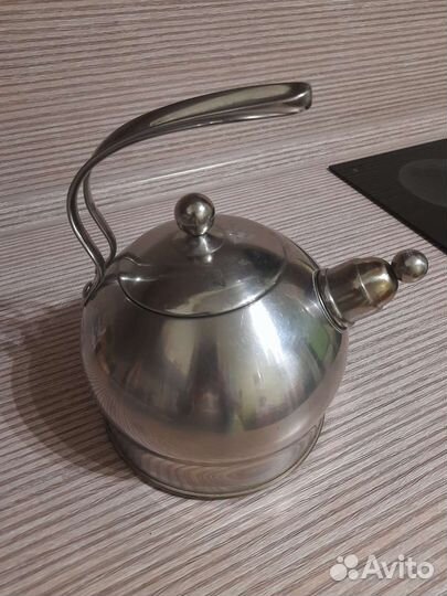 Чайник Taller со свистком