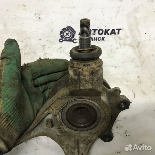 Поворотный кулак левый Пежо 307