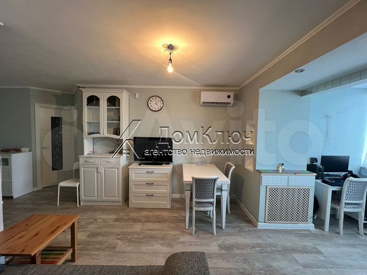 1-к. квартира, 52,6 м², 2/3 эт.