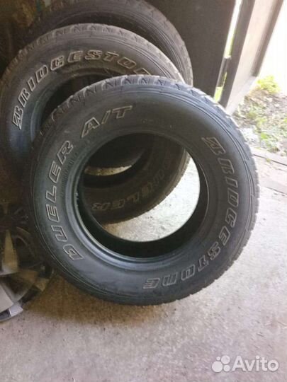 Bridgestone Dueler A/T 265/65 R17