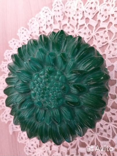 Шкатулка из малахитового стекла