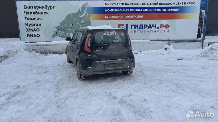 Уплотнитель стекла переднего правого Kia Soul 2 (P