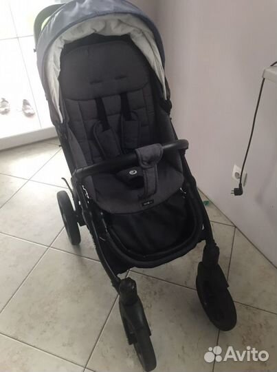 Коляска прогулочная