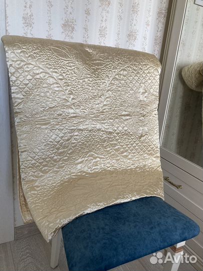 Стеганое покрывало на кровать