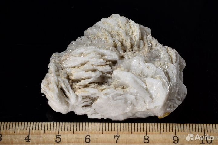 Друза кристаллов. Альбит, лепидолит. Лот №757