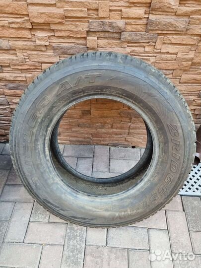 Bridgestone Dueler A/T 693 III 265/65 R17