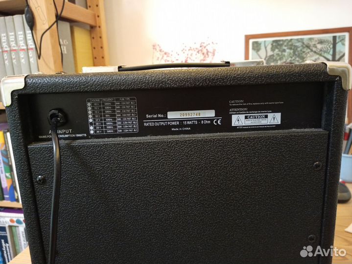 Басовый комбоусилитель SX ba-1565