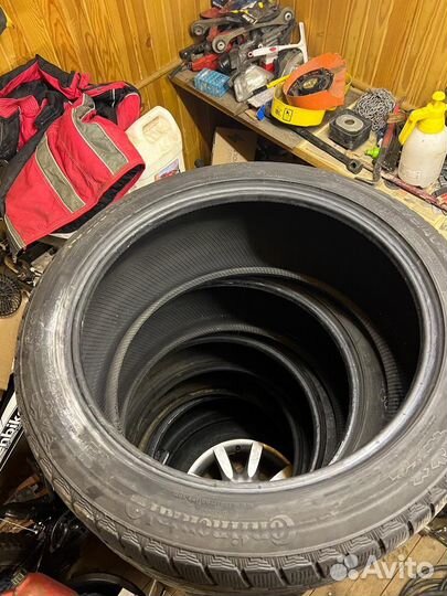 Nokian Tyres  Hakka Truck 844 275/35 R20