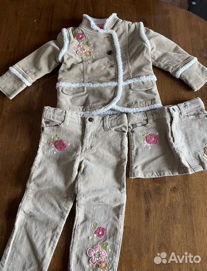 На доставке Костюм тройка на 3года для девочки