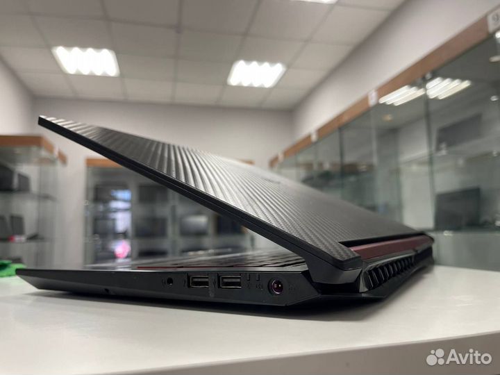 Игровой Acer Nitro 5 (Core i5-8th/ 16gb/ GTX 1050)