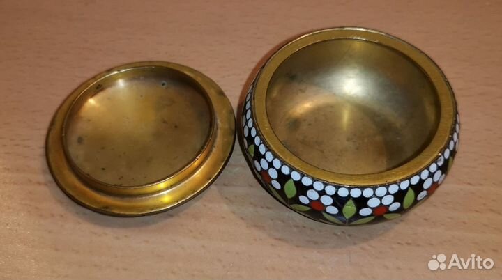 Советская шкатулка круглая металл эмаль Редкая