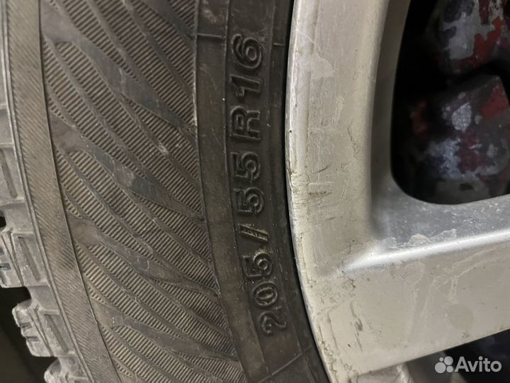 Michelin X-Ice XI2 205/55 R16