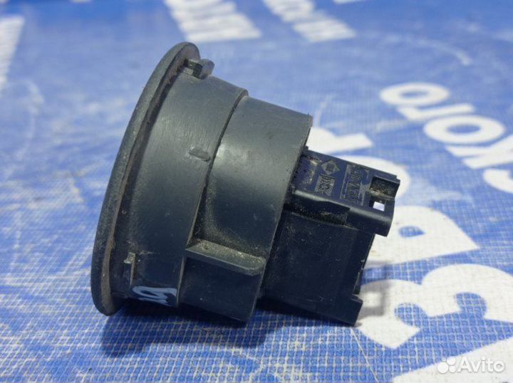 Выключатель подушки безопасности Renault Logan 1