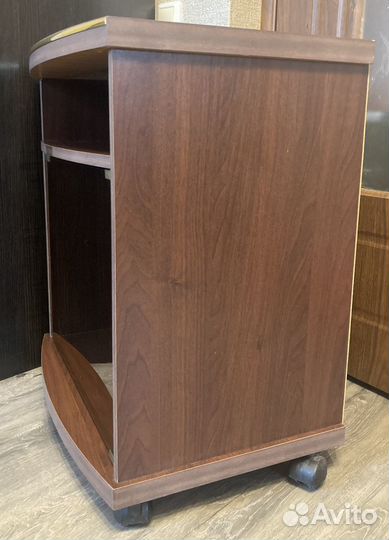 Тумба под телевизор