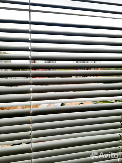 Жалюзи день ночь алюминиевые б/у