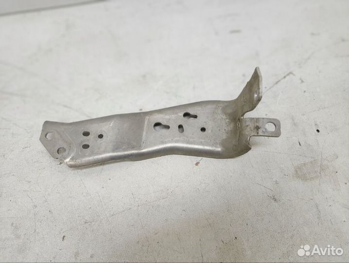 Кронштейн усилителя бампера передний левый Bmw X1