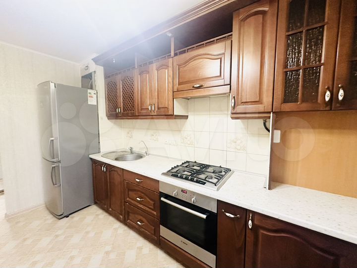 2-к. квартира, 50 м², 4/10 эт.