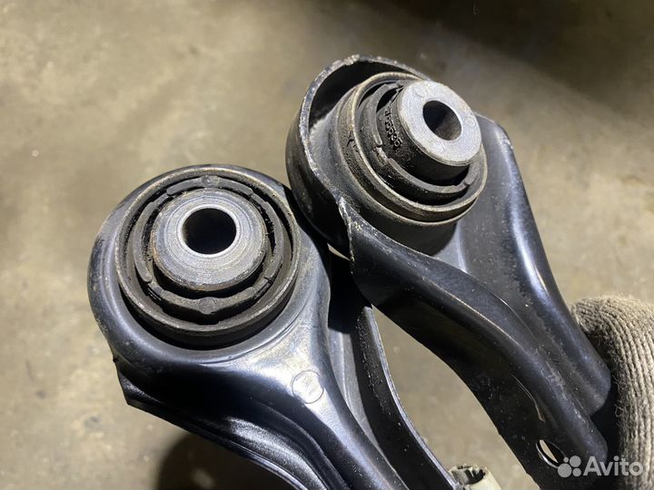 Рычаг поперечный верхний BMW E81 E87 E90