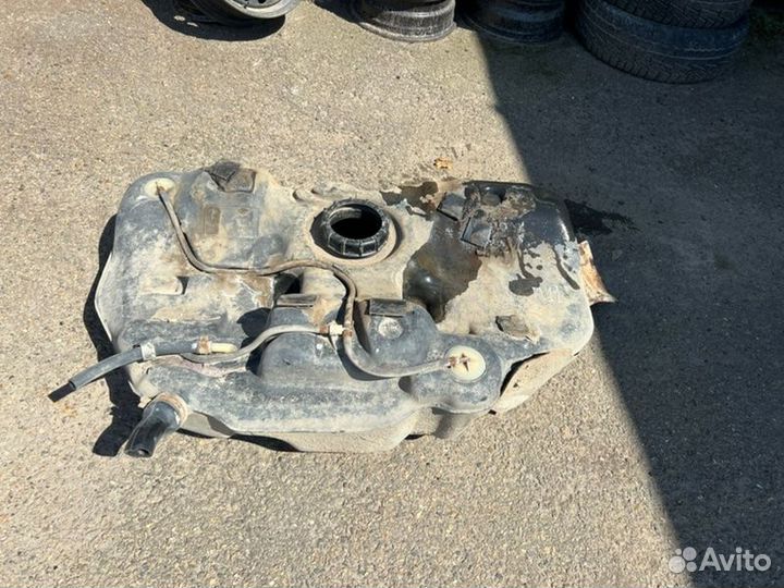 Бак топливный Nissan Primera P11 седан 1.8 1998