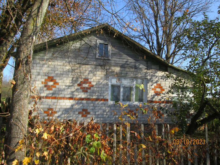 Дом 36 м² на участке 10 сот.