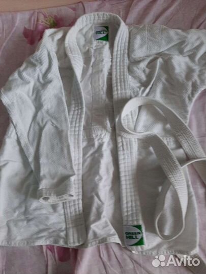 Шлем, перчатки, кимоно