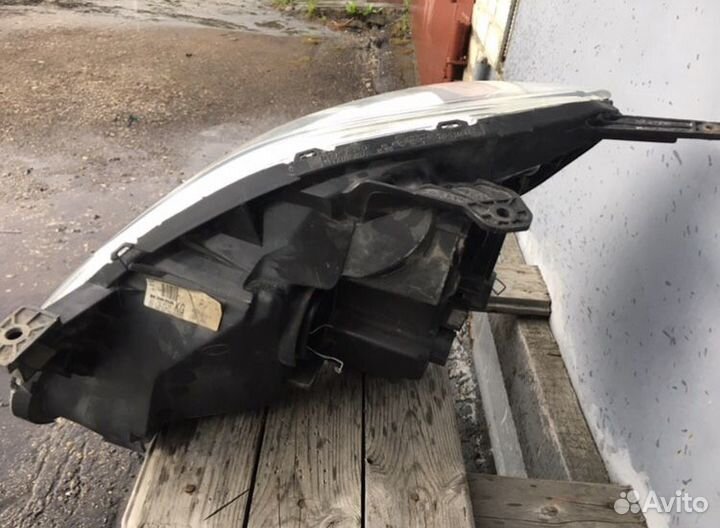 Фара правая honda cr-v