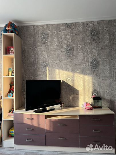 Тумба под телевизор