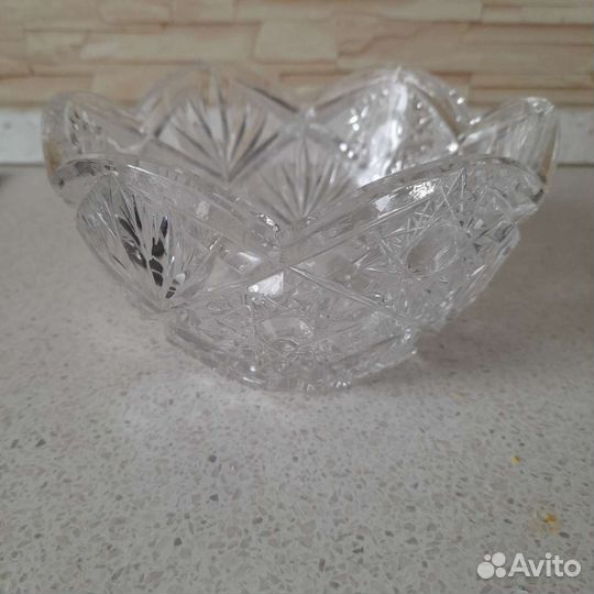 Хрустальная ваза