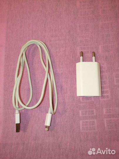 Зарядное устройство для iPhone