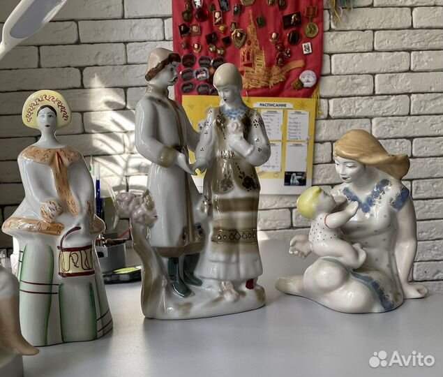 Статуэтки фарфор